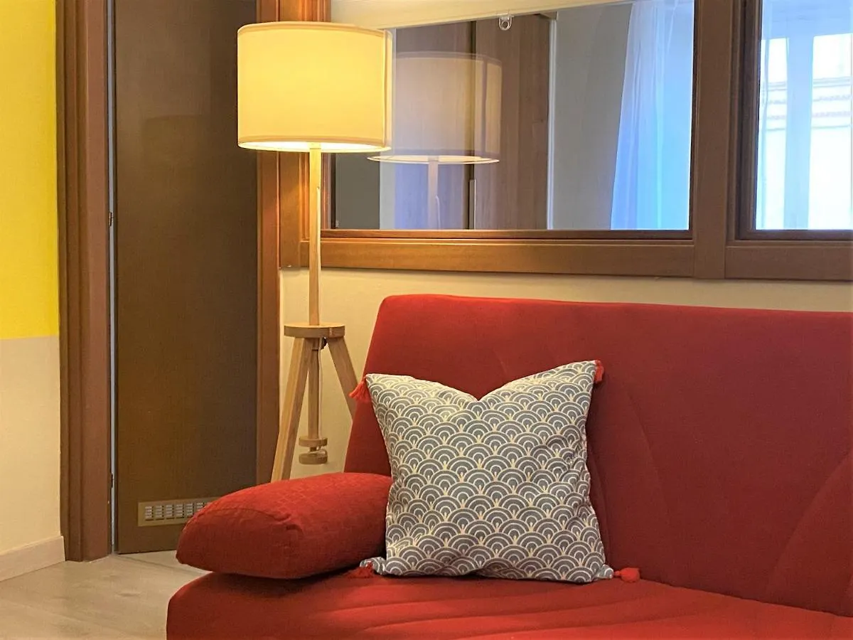 Alessandro82 - Immobili E Soluzioni Rent Bergamo 0*,  Italy