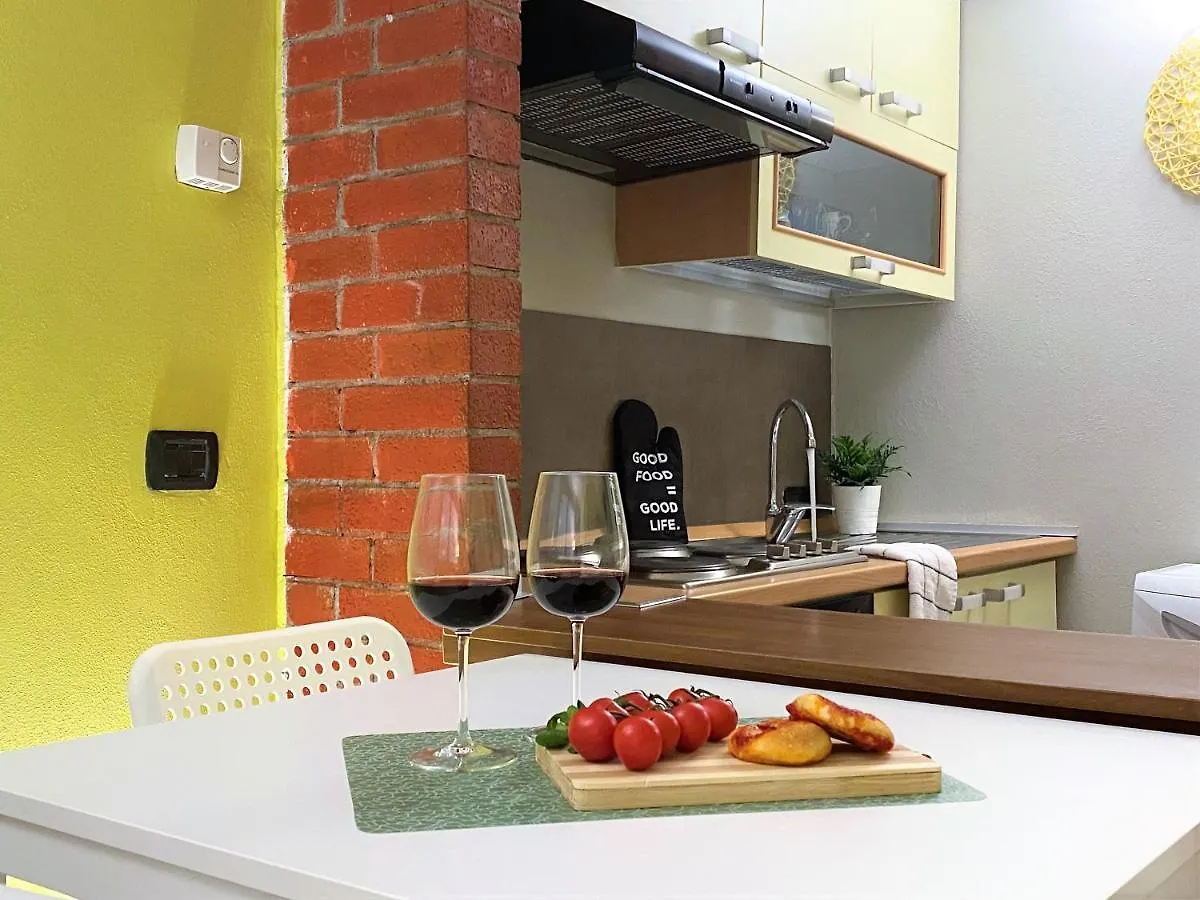Apartment Alessandro82 - Immobili E Soluzioni Rent Bergamo Italy